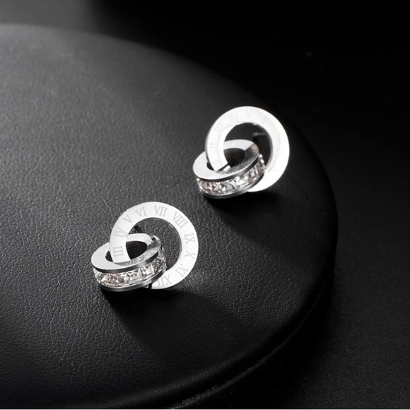 New Roman Numerals Crystal zircon Titanium Steel Earrings. - Picture 2 of 5